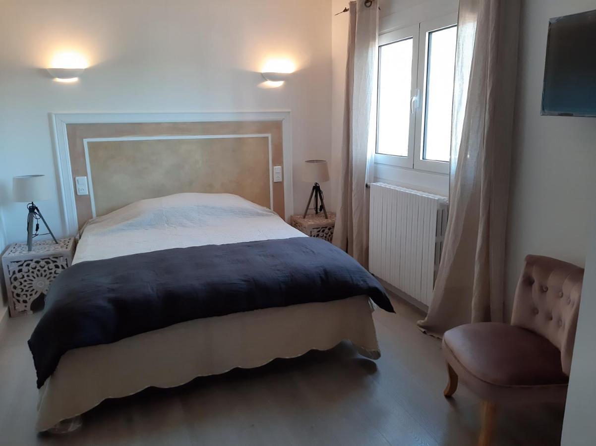 Casa Ottobre Blu Bed & Breakfast กาลวี ภายนอก รูปภาพ